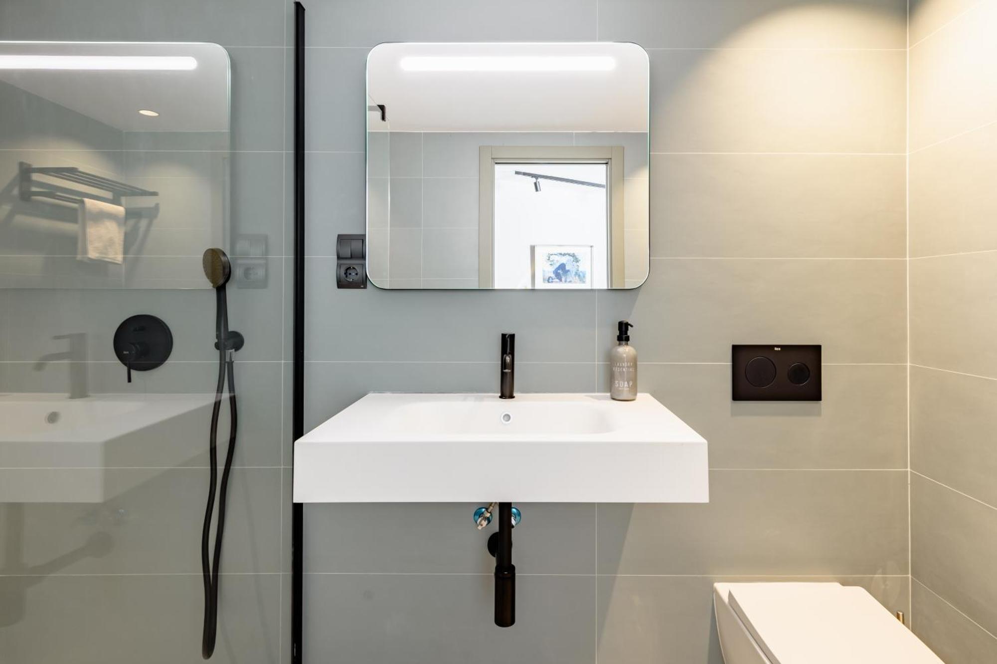 מאלגה Atarazanas Suite, Atico Con Terraza מראה חיצוני תמונה